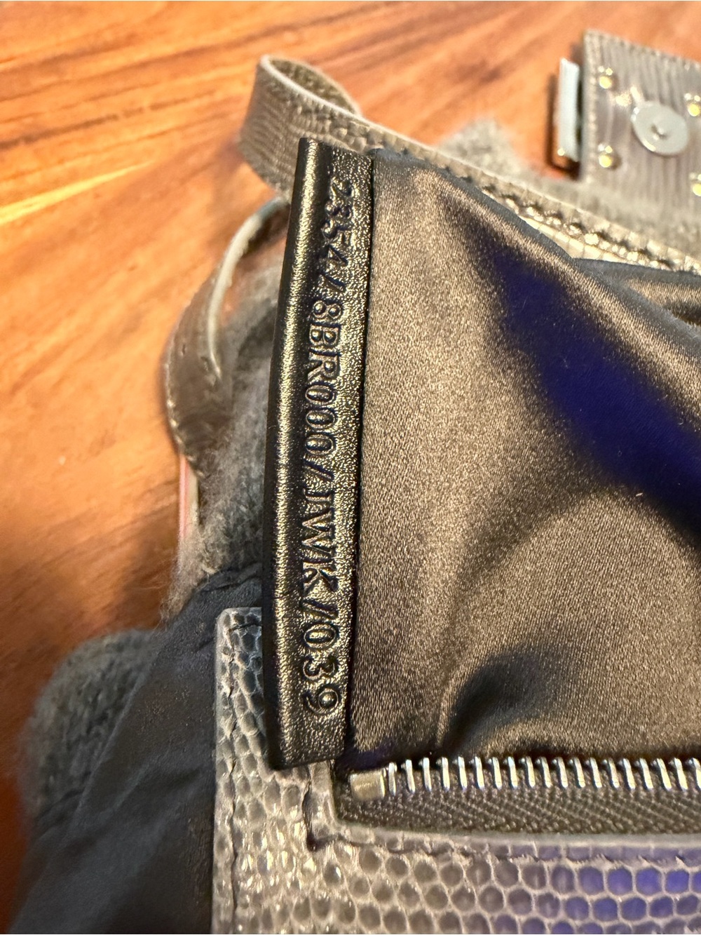 Fendi Gray Cashmere Wool Shoulder Bag with Snakeskin Leather and Silver Hardware - Picture 10 of 11
